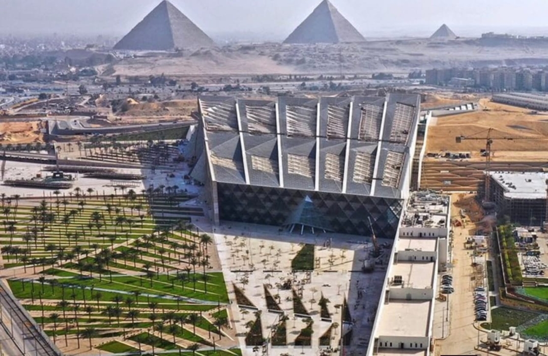 المتحف المصري الكبير... حوار بين عبقرية الماضي وروح الحاضر