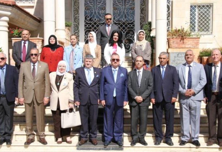 وفد جمعية عون الثقافية والسفير العراقي يبحثان تعزيز التعاون المشترك