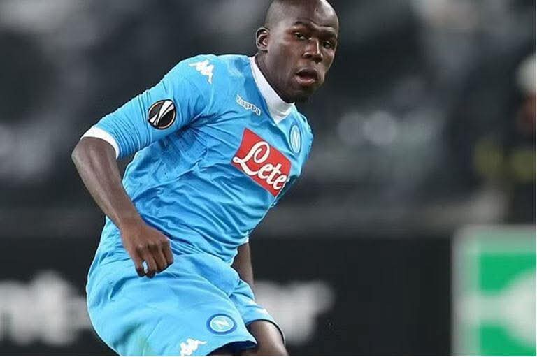 كوليبالي: كنت مستعدًا للانضمام إلى مانشستر يونايتد مقابل 100 مليون يورو