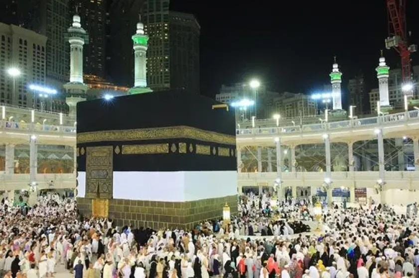 قرار مفاجئ لوزارة الحج السعودية بتعديلات جديدة على تأشيرات العمرة