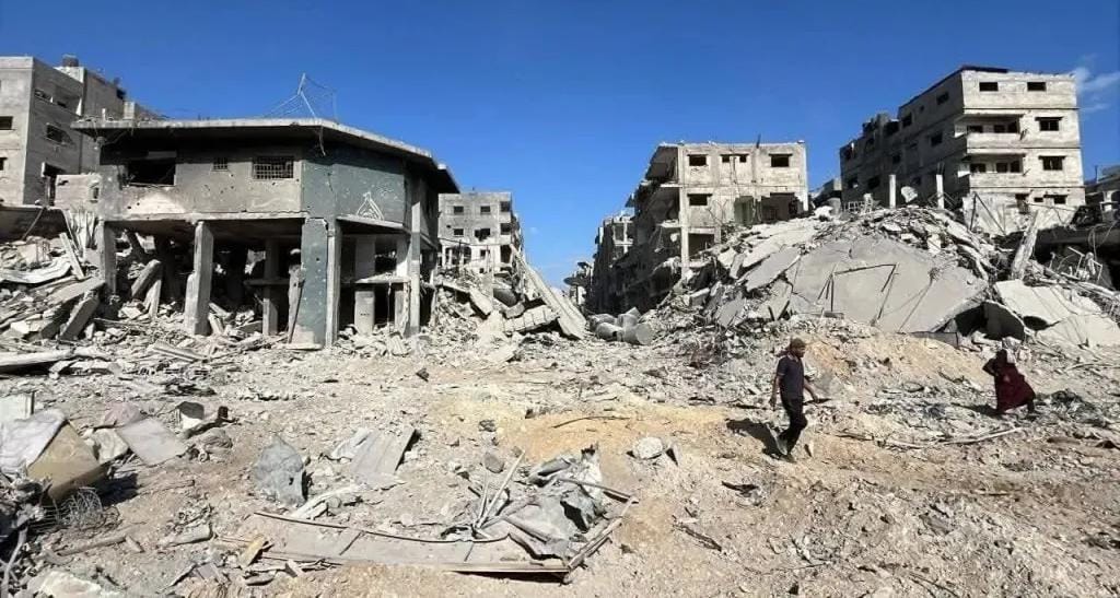 إسرائيل تسمح بدخول المقاومة والصليب الأحمر لمنطقة الخط الأصفر بحثاً عن جثامين المحتجزين وسط القطاع