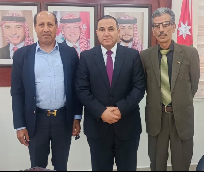 أسرة نيروز الإخبارية تلتقي محافظ الزرقاء الدكتور فراس أبو قاعود: الأمن وخدمة المواطنين أولوية