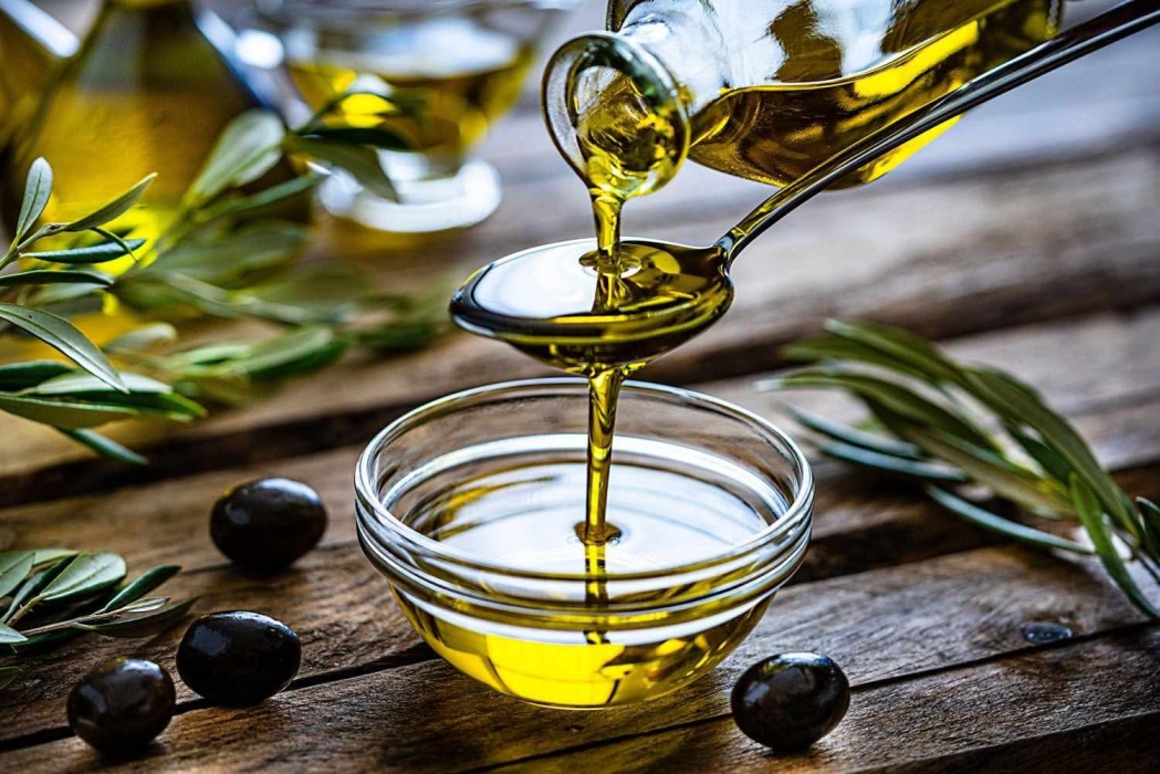 زيت زيتون بلدي بالتقسيط للمتقاعدين العسكريين