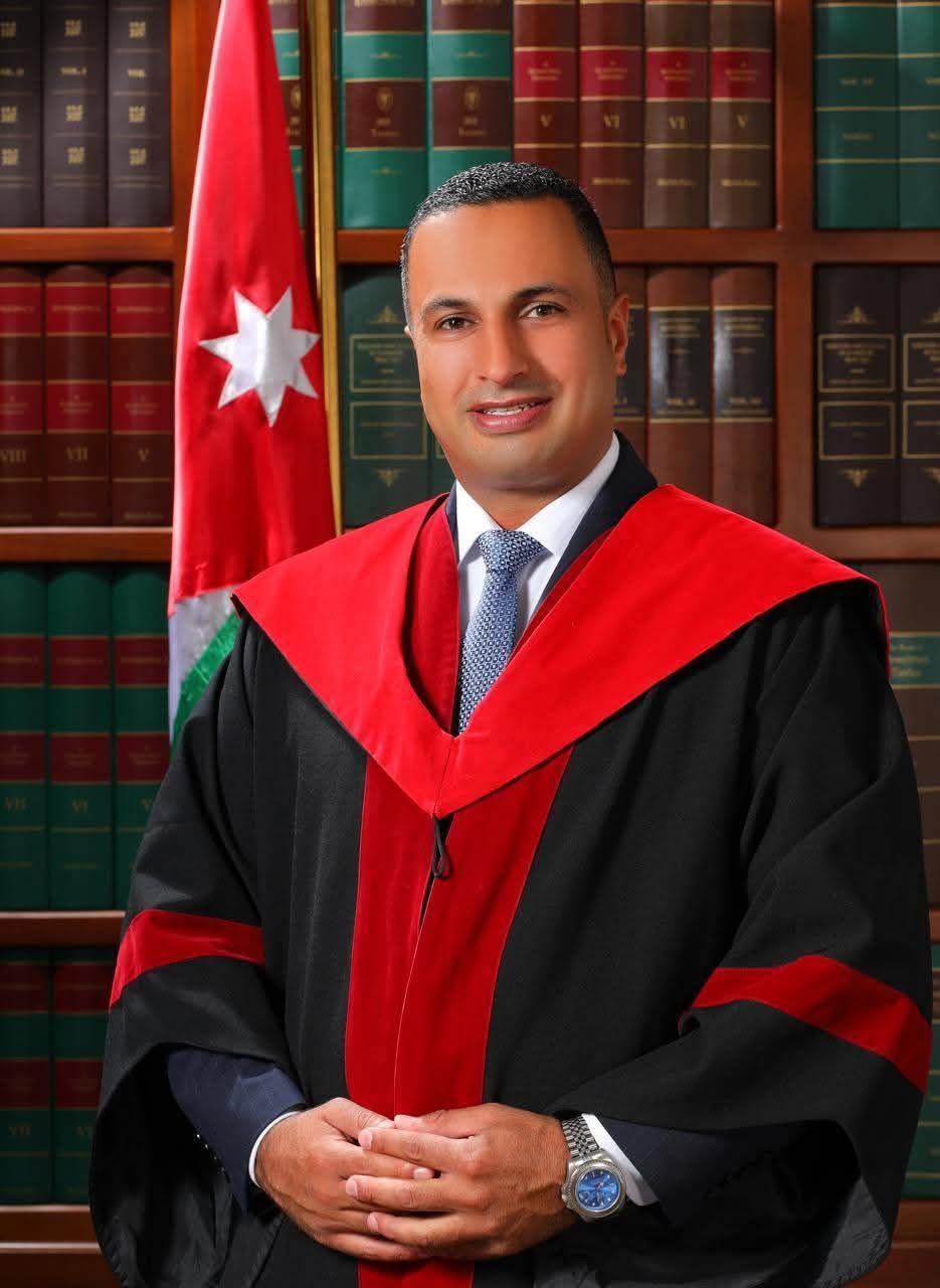 الشوابكة يبارك للدكتور حمزة الموازرة بمناسبة حصوله على درجة الدكتوراه في العلوم السياسية