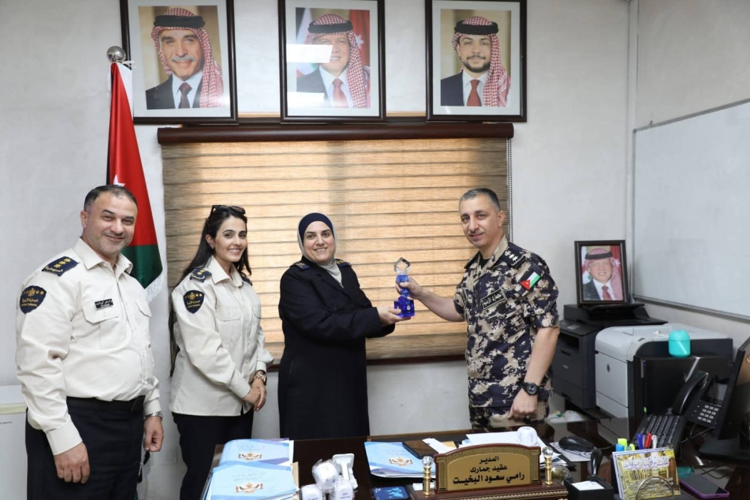 فريق الثقافة المؤسسية  يكرم مديرية الاستراتيجيات والتطوير المؤسسي