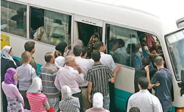 شكاوى من الحمولة الزائدة على خطوط النقل العام في عمّان: مطالبات بفرض رقابة صارمة