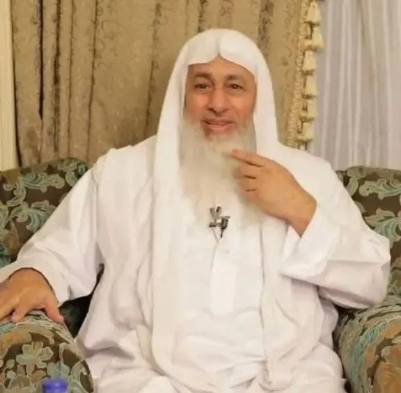 إجراء مفاجئ للداعية المصري ‘‘مصطفى العدوي’’ بعد حبسه بسبب انتقاده ‘‘محبة فرعون’’