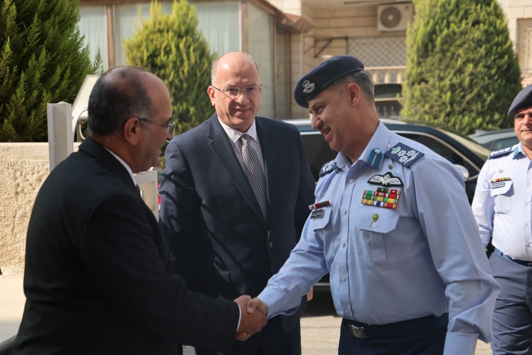 هيئة الاعتماد وكلية سلاح الجو تبحثان تعزيز الشراكة الأكاديمية