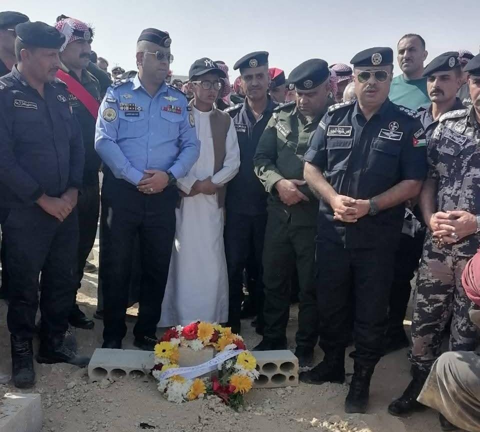 العميد الجبور يشارك في تشييع جثمان الوكيل حمد شاتي الدراوشـةصور
