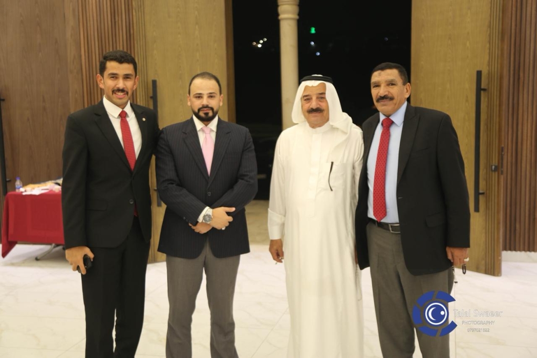 السواعير يحتفل بحصوله على الدكتوراة في القانون الدولي وسط مئات التهاني...صور