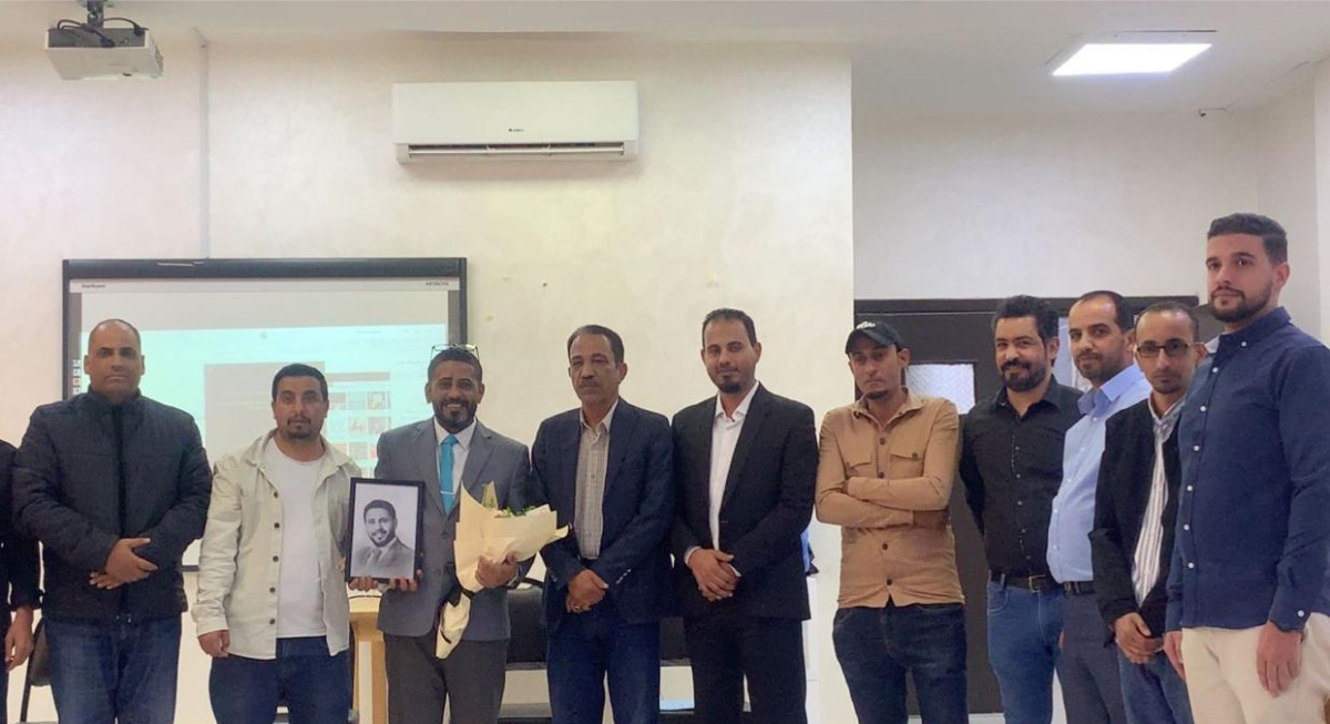 مدير تربية الموقر يرعى اختتام دورة التنمية المهنية للإداريين