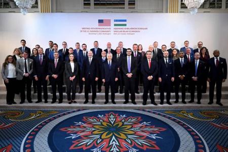 ميرضيائيف يعزز الروابط الأوزبكية الأمريكية في واشنطن بصفقات تاريخية