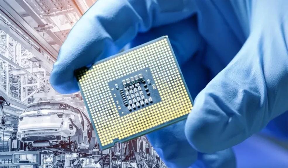 الصين تنهي الأزمة التجارية مع أوروبا وتوافق على استئناف تصدير الرقائق الحيوية لقطاع السيارات