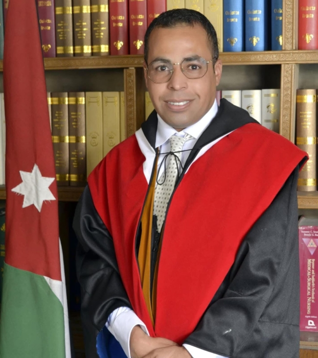 الدكتور بشار أبو العماش ينال رتبة خبير في وزارة التربية والتعليم