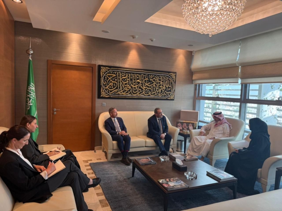 سفير المملكة لدى الأردن يستقبل نائب المنسق الخاص للأمم المتحدة لعملية السلام في الشرق الأوسط