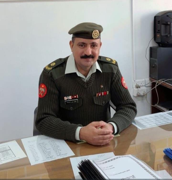 الأهل والأصدقاء يهنئون طلال منور عارف الذيابات بترقيته إلى رتبة ملازم