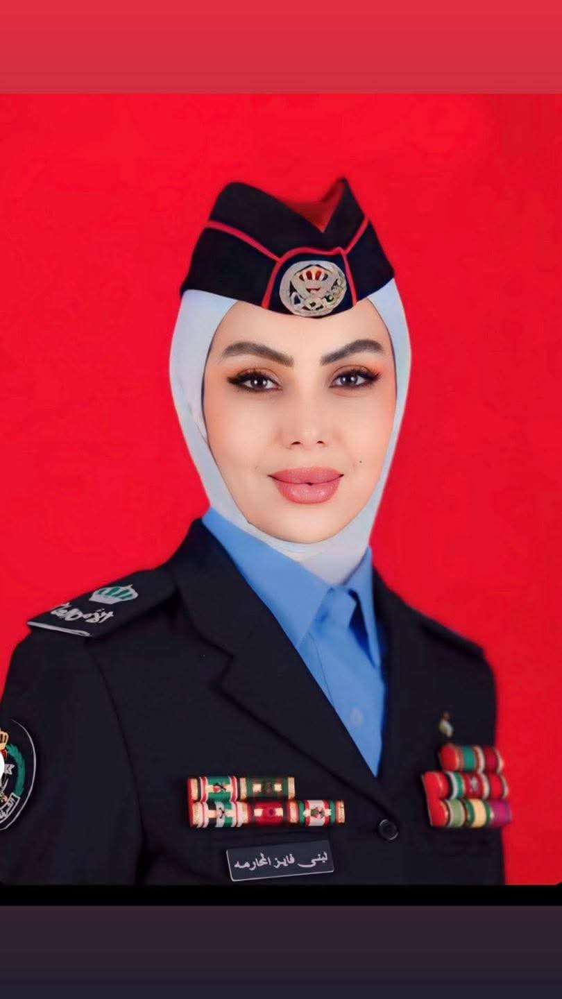 ترفيع لبنى فايز المحارمة إلى رتبة رائد .