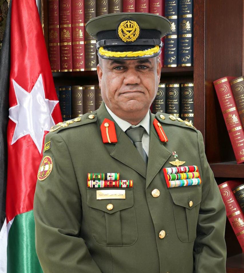 مباركة من إسلام البدور ووالده العقيد المتقاعد إبراهيم البدور