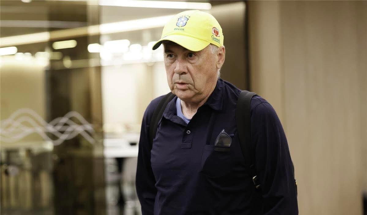 انشيلوتي: أتمنى دعوة من رونالدو للاحتفال بألف هدف