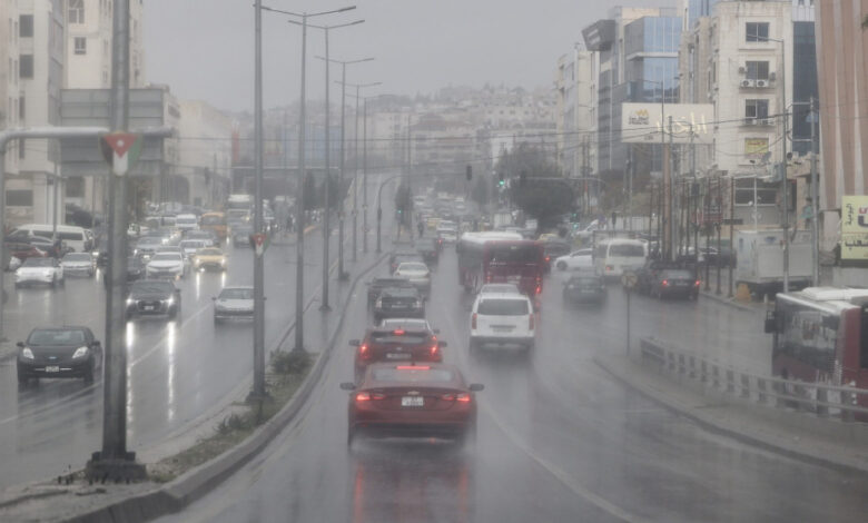 انخفاض ملموس على درجات الحرارة مع بقاء الأجواء غير مستقرة