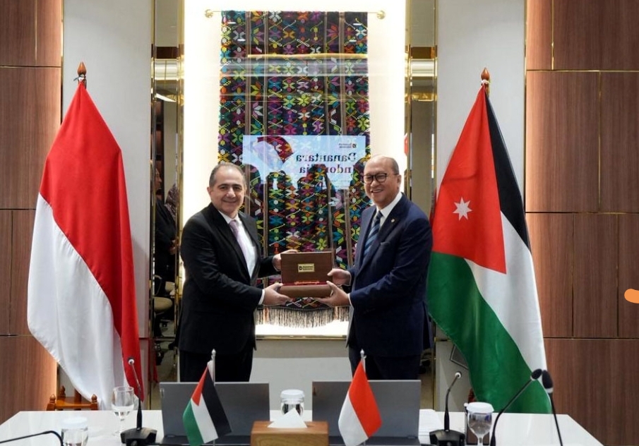 بحث التعاون بين صندوق الاستثمار الأردني والصندوق السيادي الإندونيسي