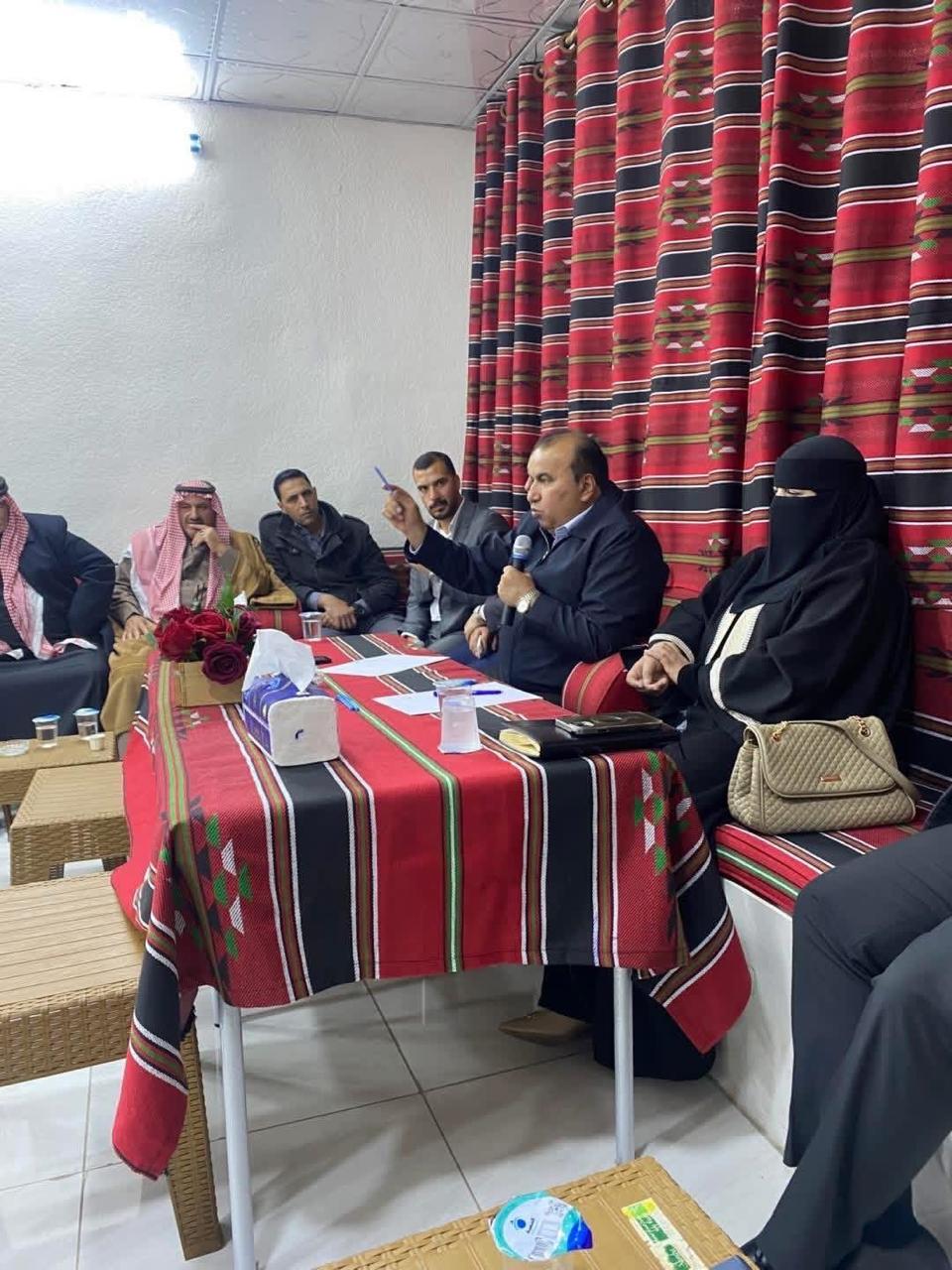 النائبان فليحة الخضير وإبراهيم الجبور يلتقيان أبناء قبيلة بني صخر في إربد...صور