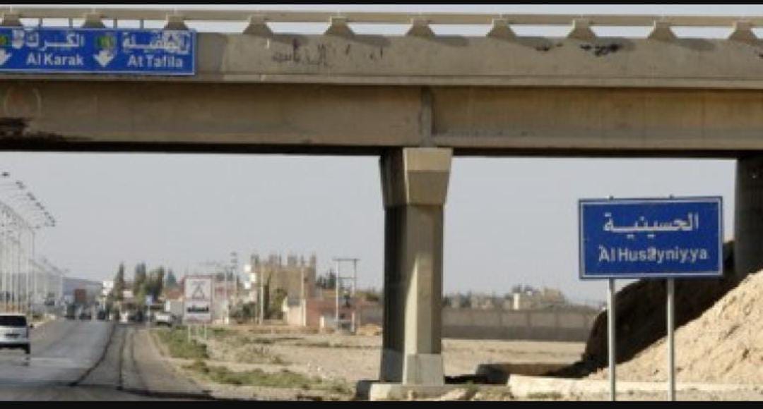 أهالي الحسينية يطالبون بإنقاذ طلاب المدارس من خطر الطريق الصحراوي