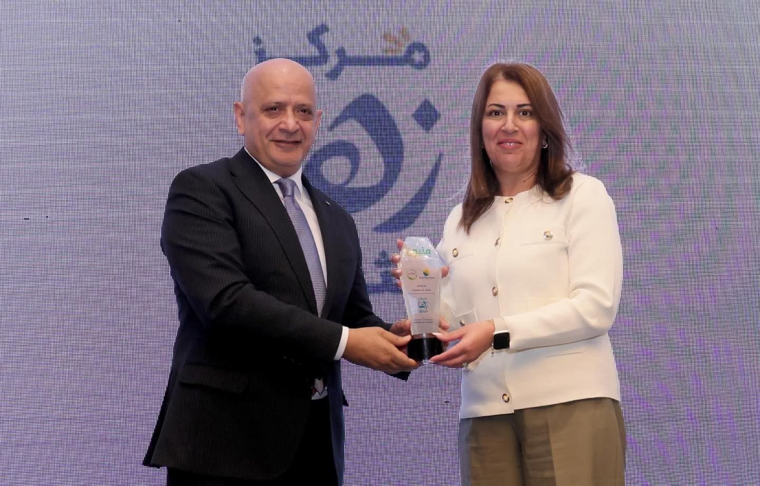 رانية صبيح تُكرَّم لدعمها مشروع حفظ النعمة وخدمة المجتمع المحلي
