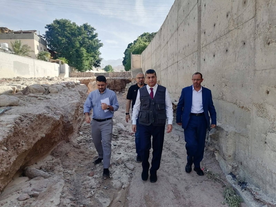 العوايشة يتابع أضرار البنية التحتية ويوجه بحلول عاجلة للأمطار