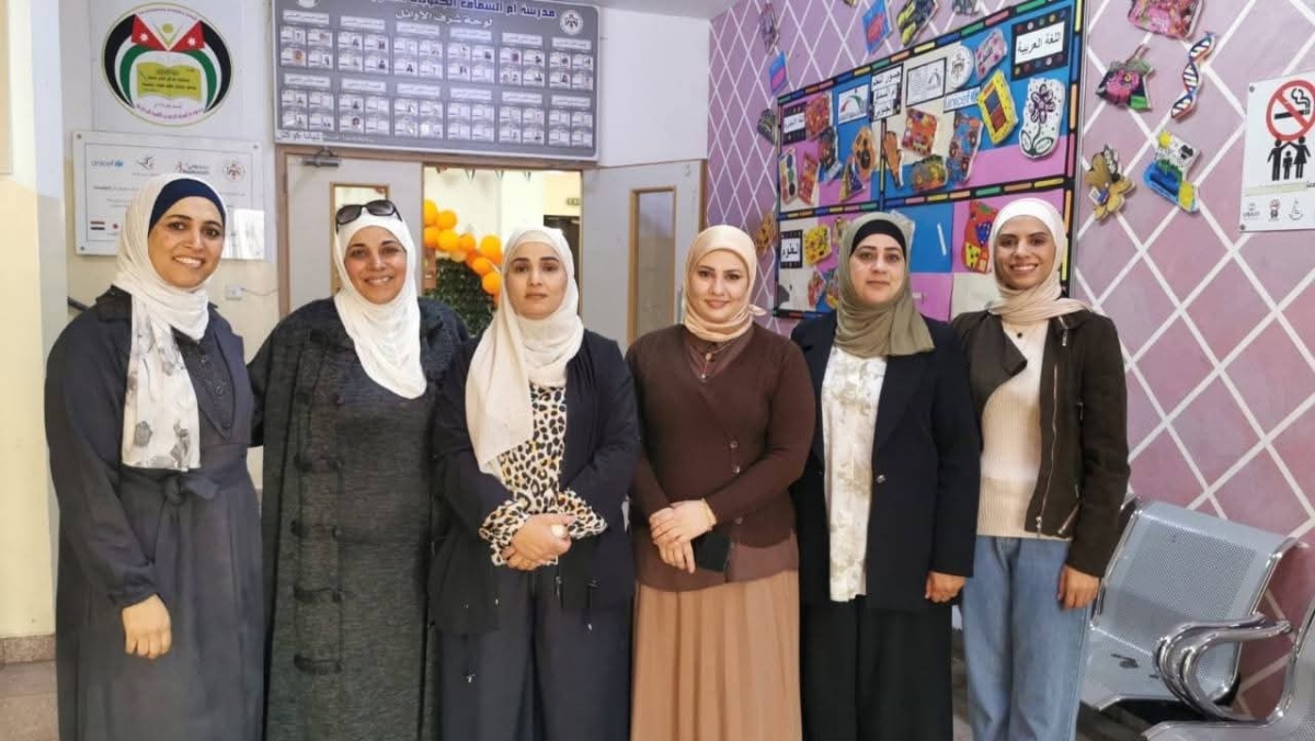 الخريشا تتابع سير العملية التعليمية في مدرسة مدرسة أميمة بنت عبد المطلب الثانوية المختلطة...صور