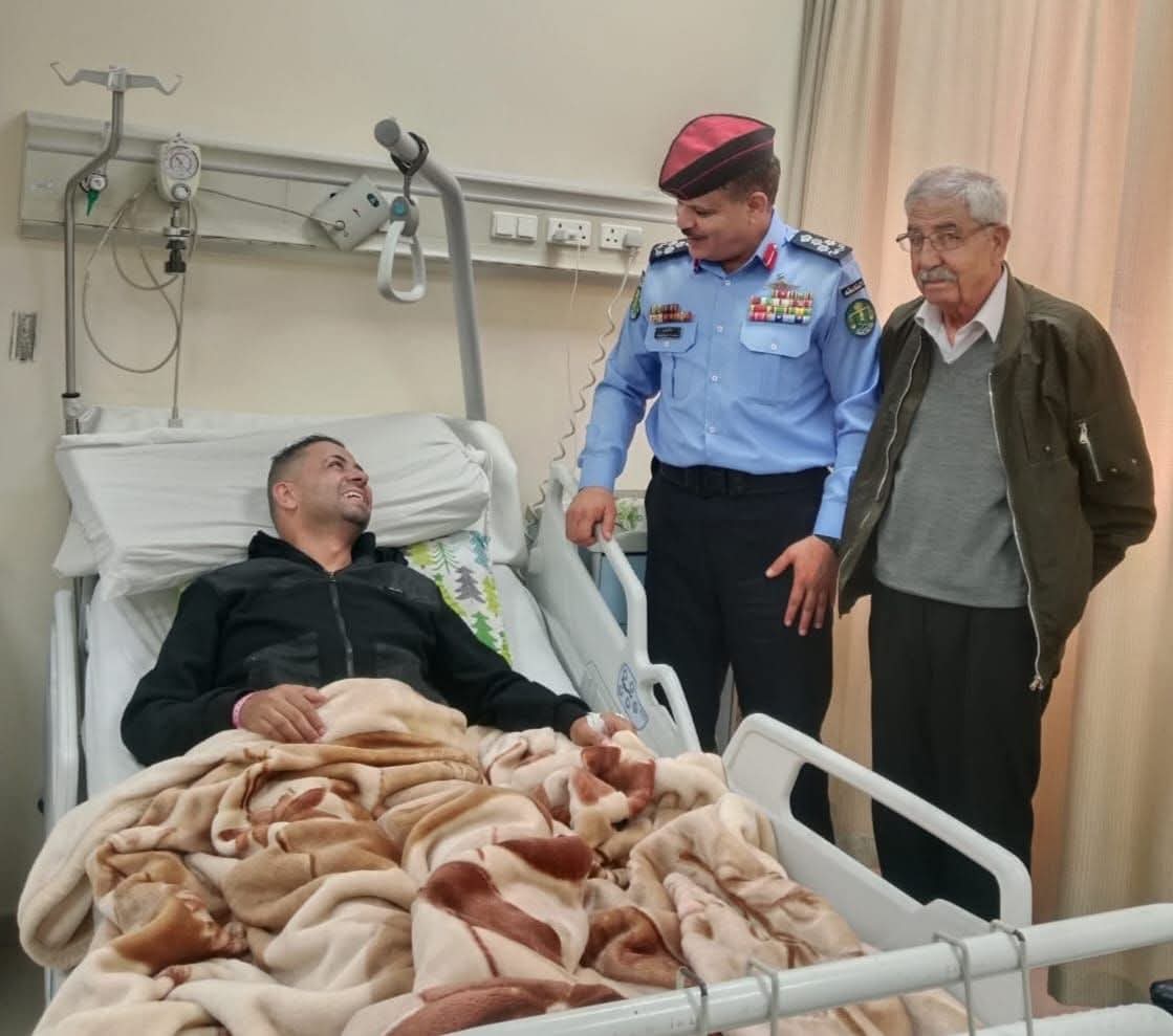 العميد الزوايدة يزور المقدم النعيمي على سرير الشفاء