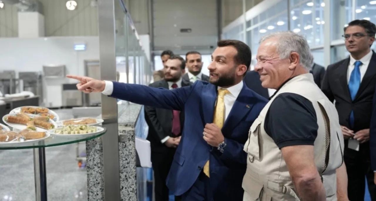 الملك يزور منشآت صناعية بالقسطل توفر أكثر من 1650 فرصة عمل