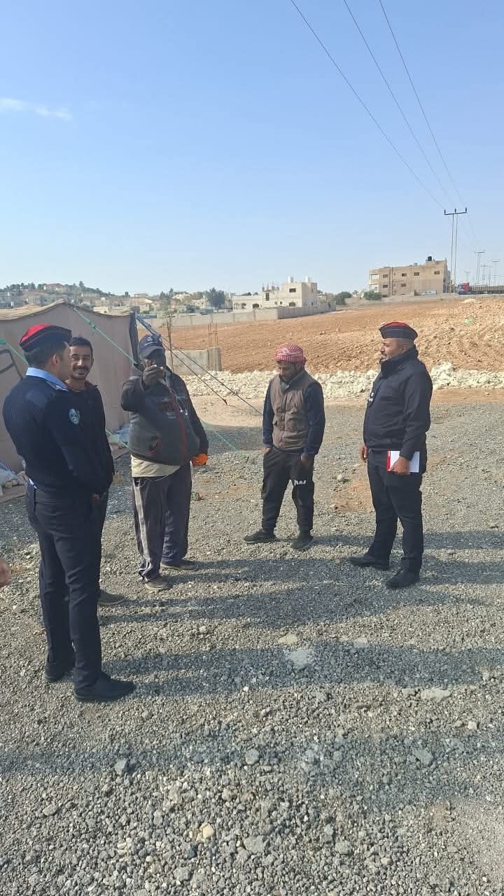 حملة توعوية للشرطة المجتمعية لحماية قاطني مناطق السيول مع اقتراب فصل الشتاء