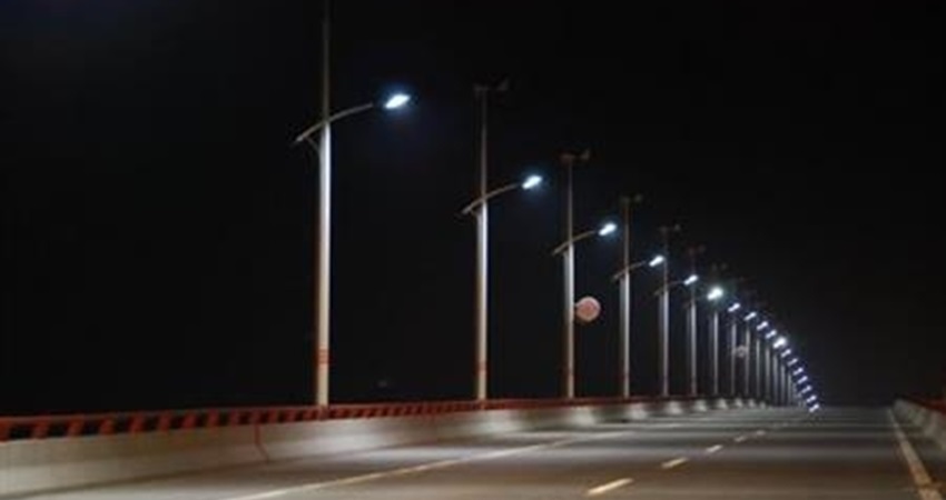 الأمانة”: مشروع لاستبدال 32 ألف وحدة إنارة LED ذكية في عمّان