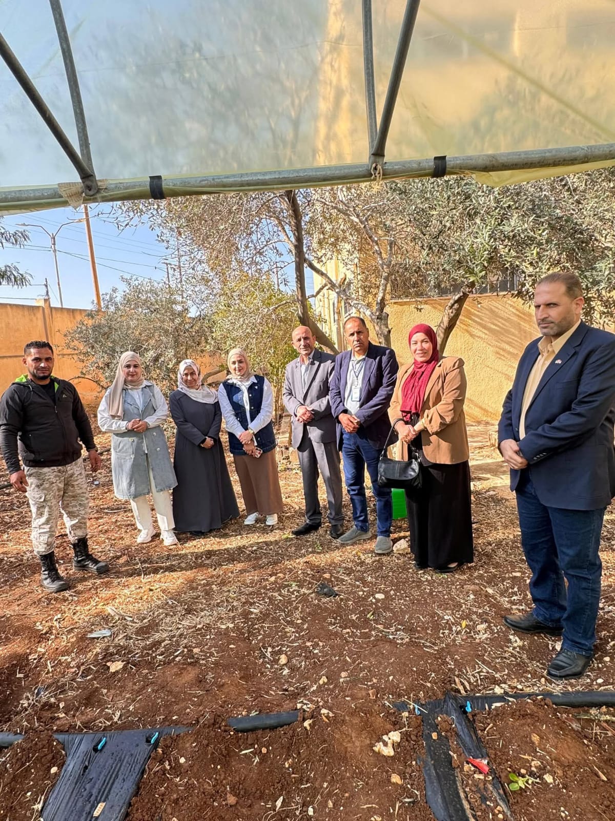 الشطناوي تطلق مبادرة ورود بيئيةفي مدرسة كفرسوم الثانوية للبنات ...صور