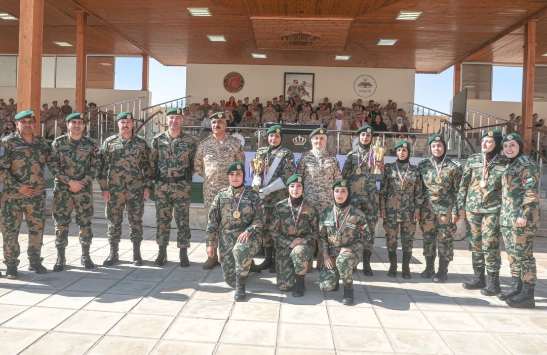 القوات المسلحة الأردنية تنفذ مسابقة (الخنساء2) للرماية لعدد من منتسباتها...صور