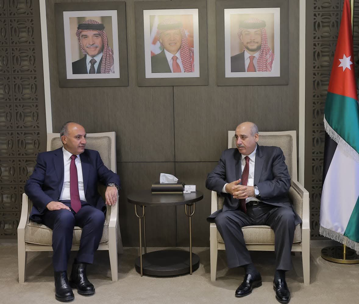 القاضي والشواربة يؤكدان شراكة مؤسسية لتعزيز خدمات العاصمة الأردنية