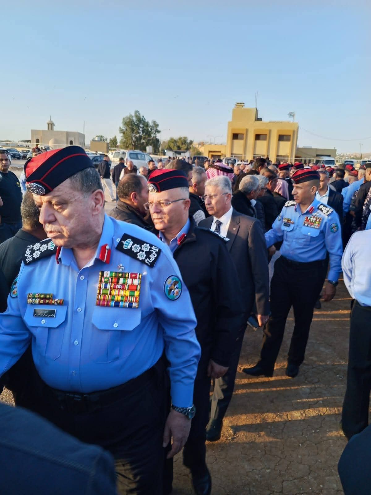 تشييع جثمان والد العميد فراس الذنيبات...صور