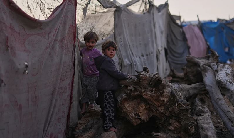 جيش الاحتلال يوسّع اقتحاماته في الضفة الغربية وأكثر من 100 شهيد وجريح في غزة