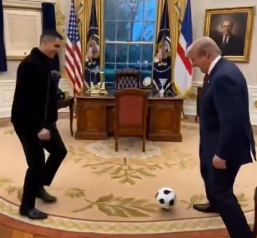 رونالدو يراوغ ترامب في البيت الأبيض