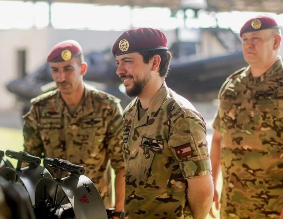 ولي العهد: النشامى في مكافحة الإرهاب المائي يعطيكم الف عافية