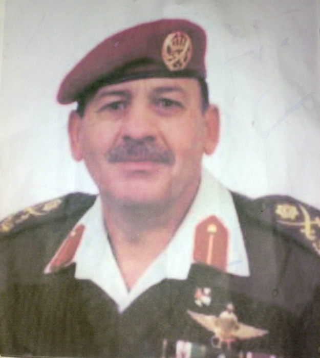 اللواء الركن المظلي أحمد ضيف الله الفرجات: مسيرة عسكرية متميزة وإخلاص للوطن