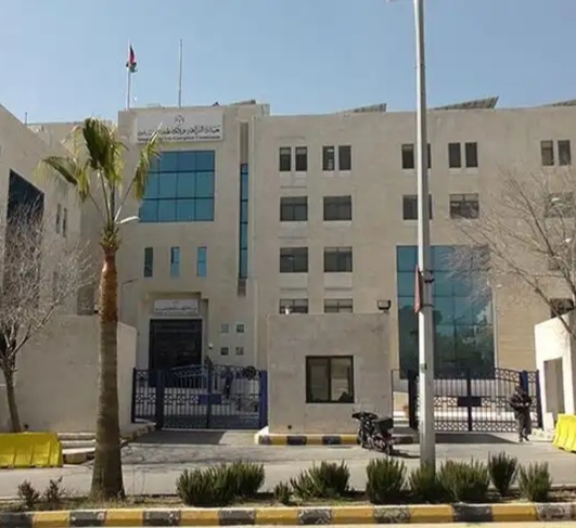 مدعي عام الفساد يوقف مسؤولين سابقين في شركة “أبعاد الأردن والإمارات”