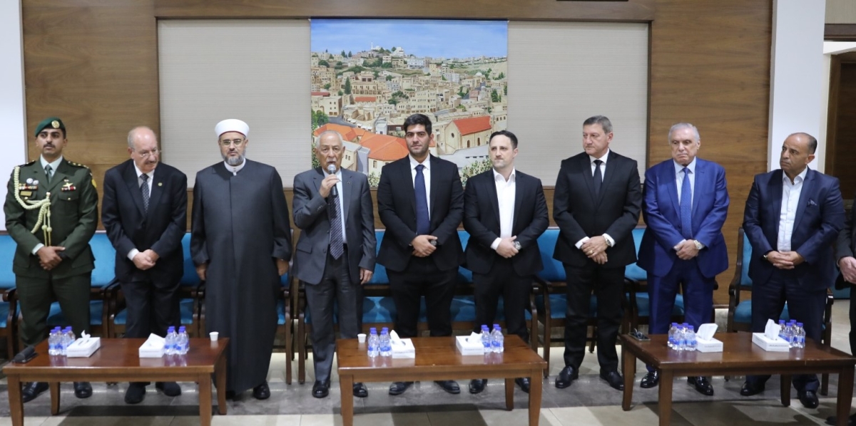 مندوبا عن الملك وولي العهد. العيسوي يعزي عشائر الشويحات ومشربش والملكاوي والمساعيد والخزاعلة...صور