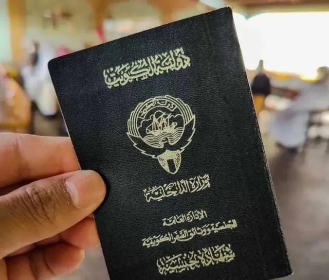 فضيحة تزوير جنسية كبرى في الكويت .. متجنس يضم 999 شخصاً إلى عائلته ويتقاضون 4.5 مليون دينار سنوياً