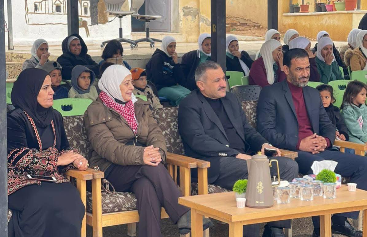 الجريري يرعى فعاليات المكتبة المتنقلة في مدرسة اجميل الثانوية المختلطة.