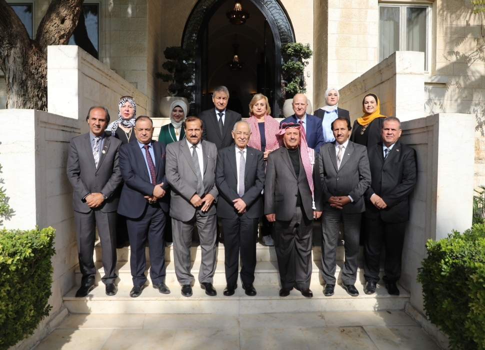 العيسوي خلال لقائه وفدا من أكاديمية مضمار لتطوير الأداء والتنمية البشرية...صور