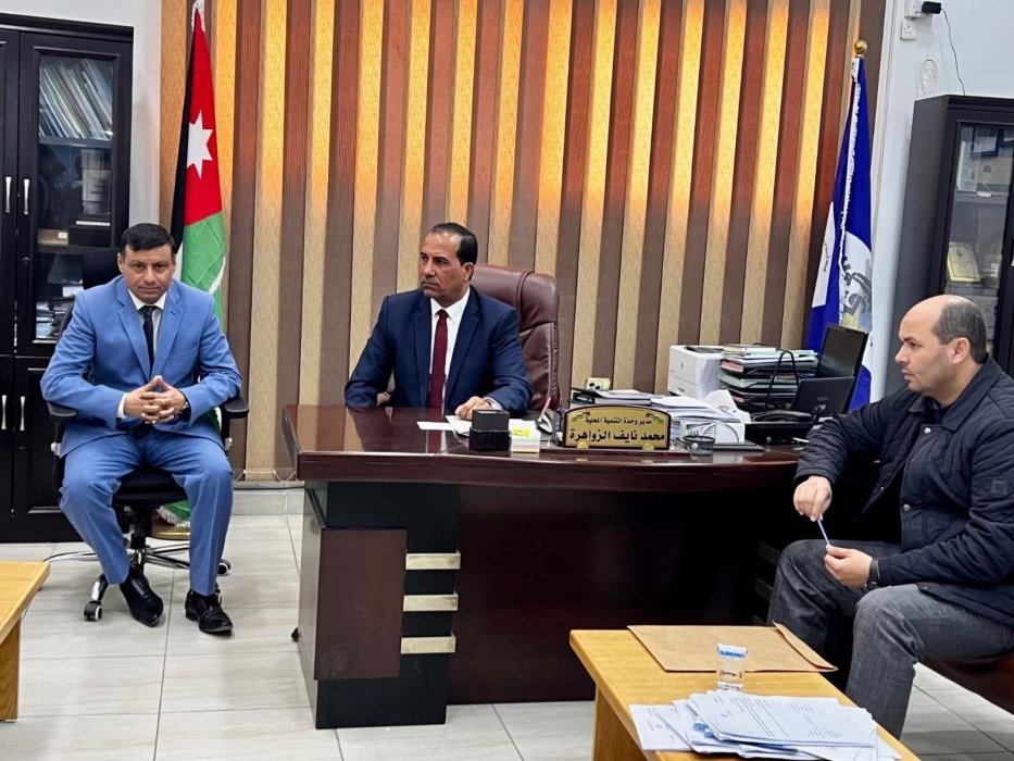 بلدية الزرقاء تطلق فعاليات اليوم الوظيفي لتعزيز فرص العمل...صور