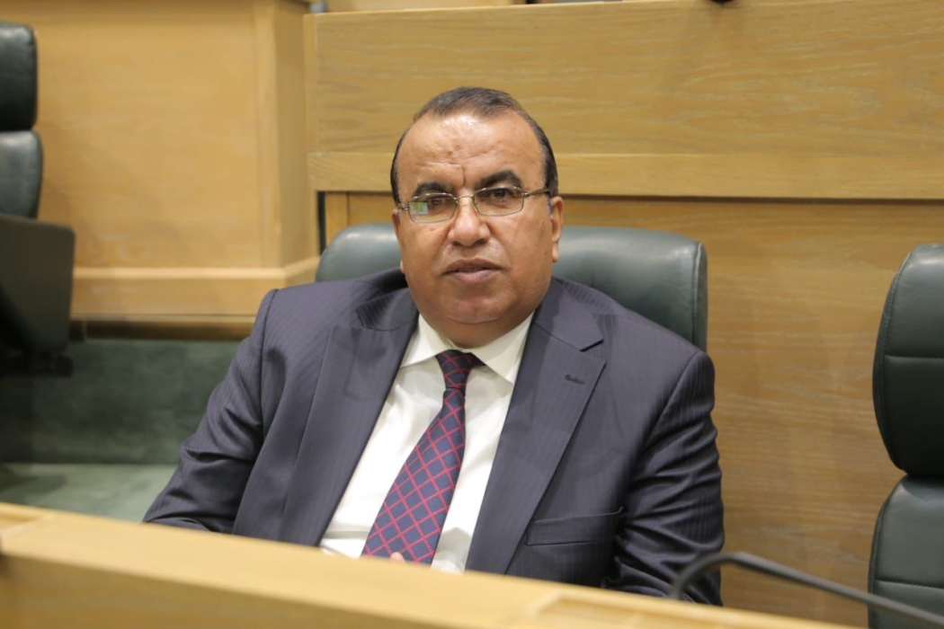 الجبور يتبنّى مذكرة لإعفاء سكان الموقر والأزرق من رسوم الطريق الجديدة