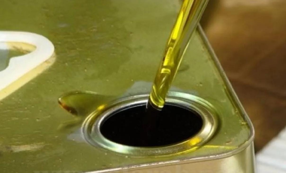 ضبط 13 تنكة زيت مغشوش في جرش